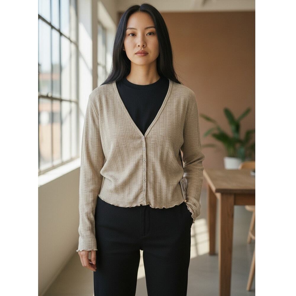 Lola Grace Women's V Neck Oatmeal  Front Button Cardigan Sweater Top NWT Large
